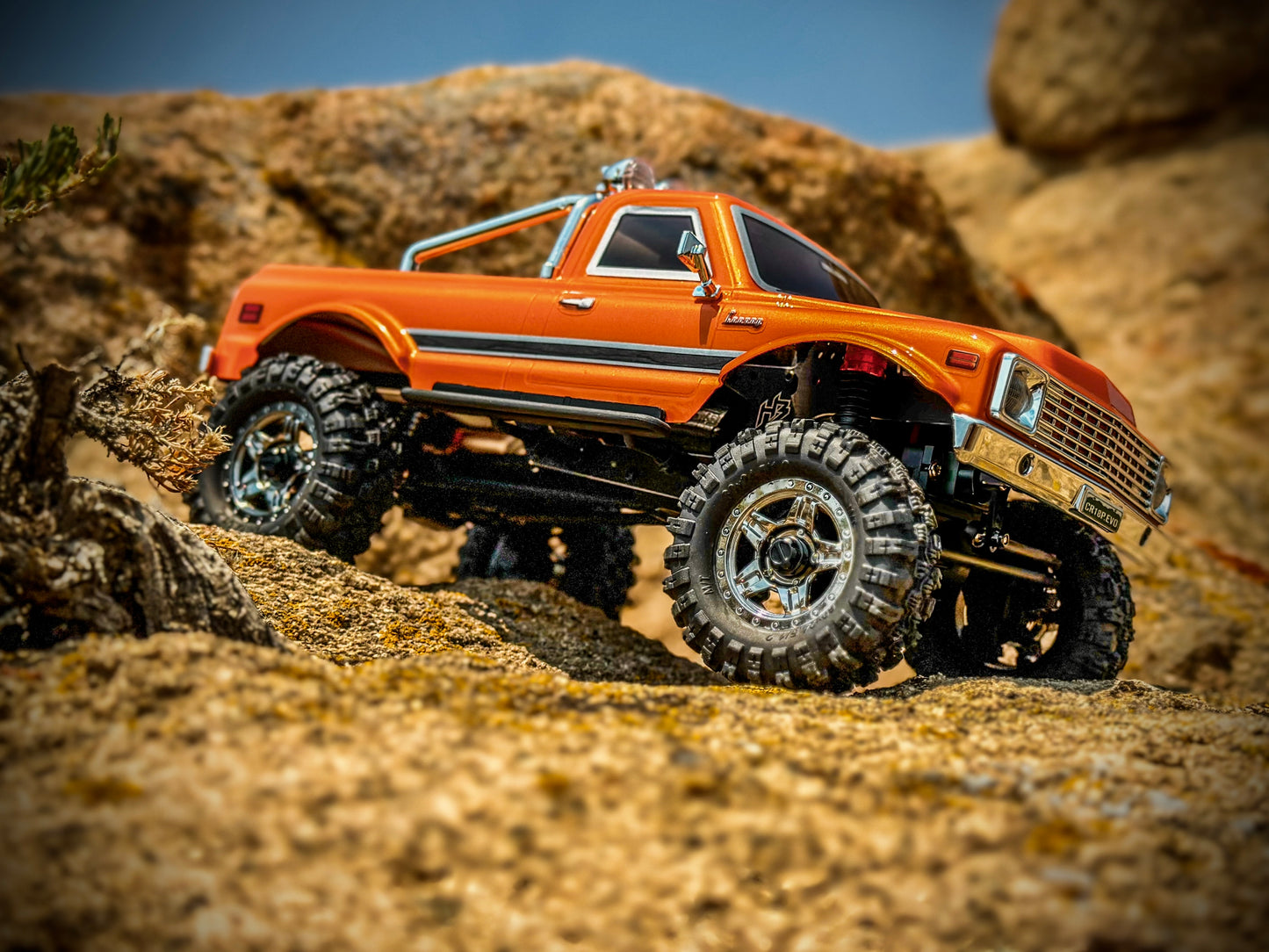 CR18P EVO V2 Convoy, Brushed, 4x4 RTR Trail Crawler, Choose Color